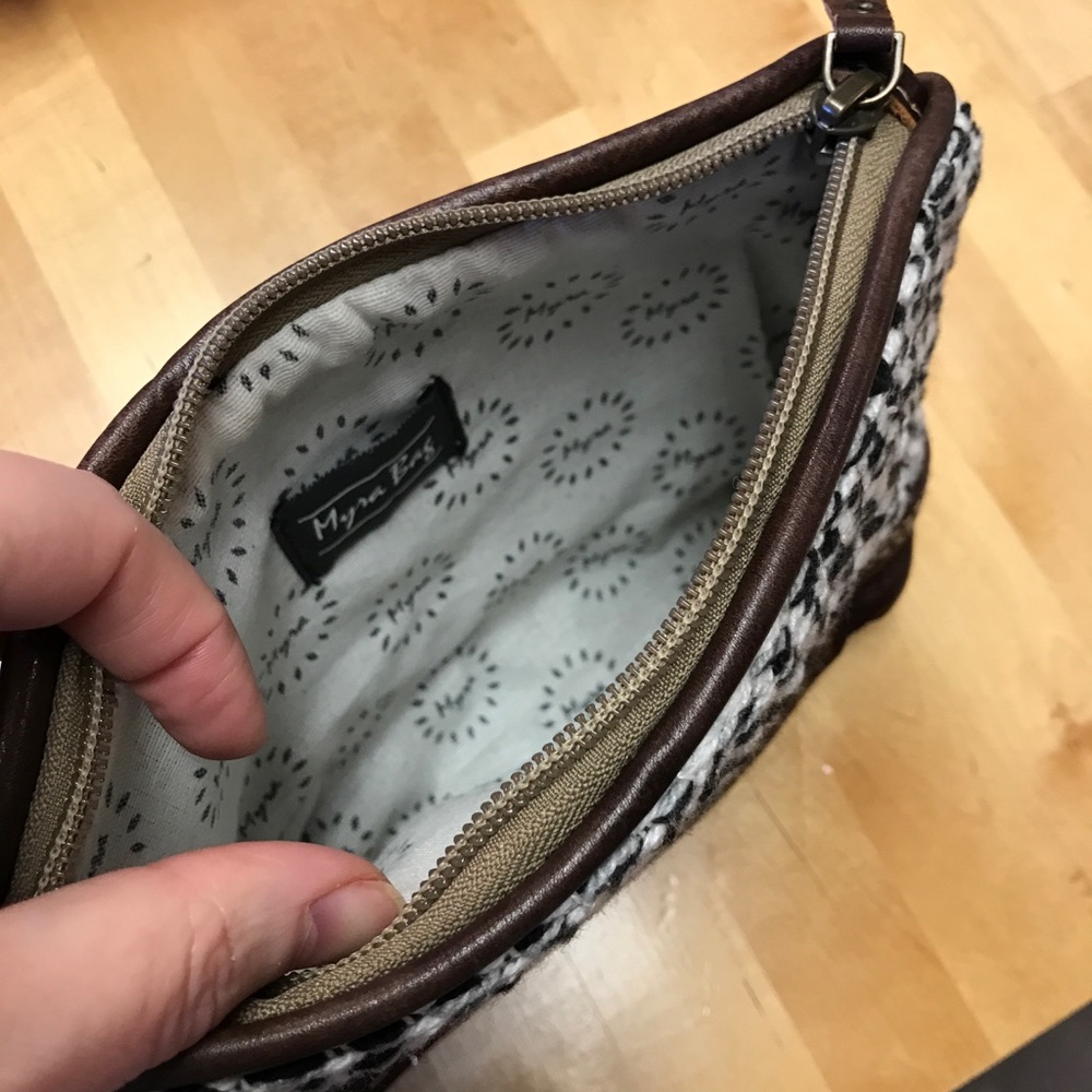 Myra Bag unique wristlet - Picture 9 of 15